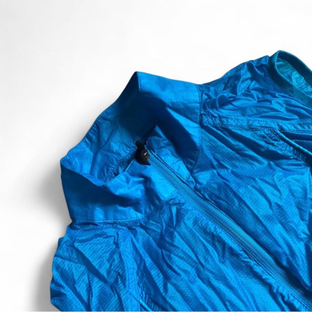 Giro Cycling Vest Size Medium Electric Blue